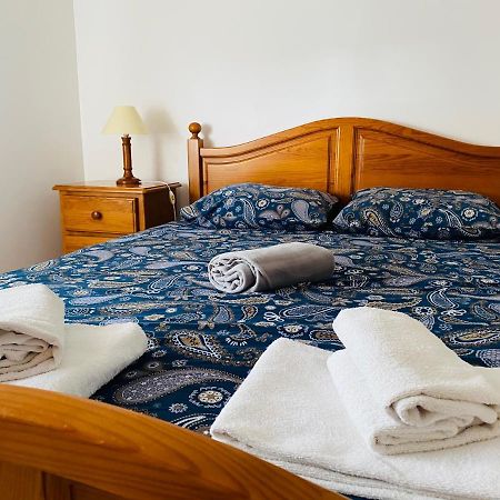 Swordfish Beach Apartment Peniche Extérieur photo
